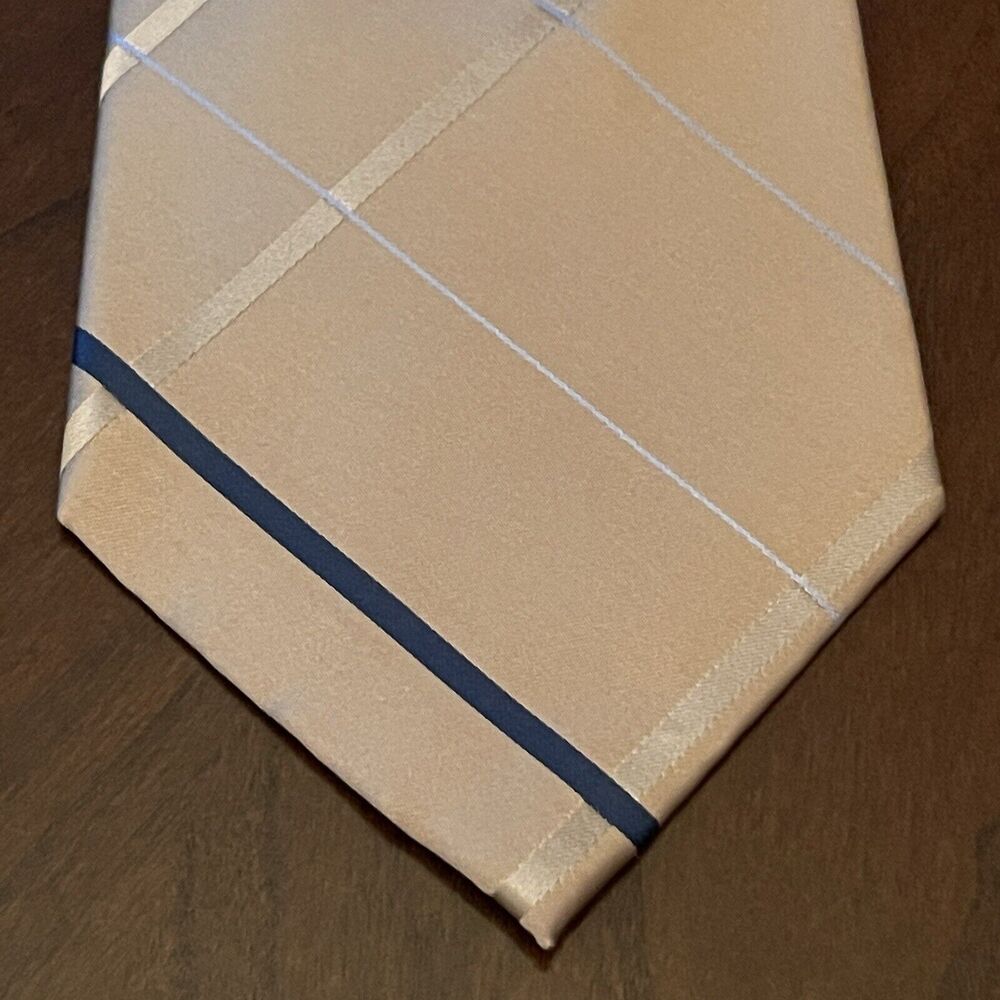 J. Ferrar Tan Blue Plaid 100% Silk Men’s Neck Toe Made In China￼
